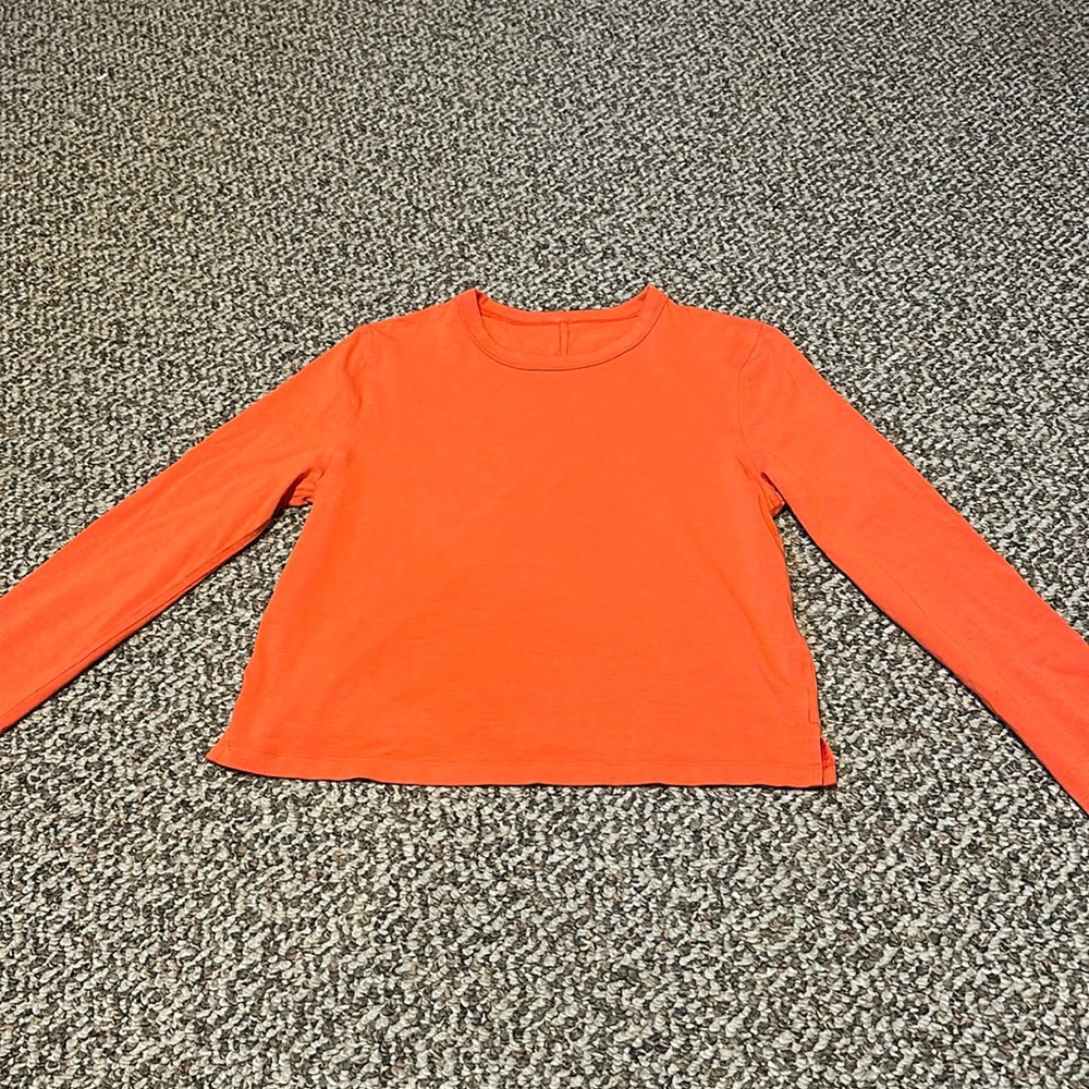 lululemon women’s orange cropped long sleeve